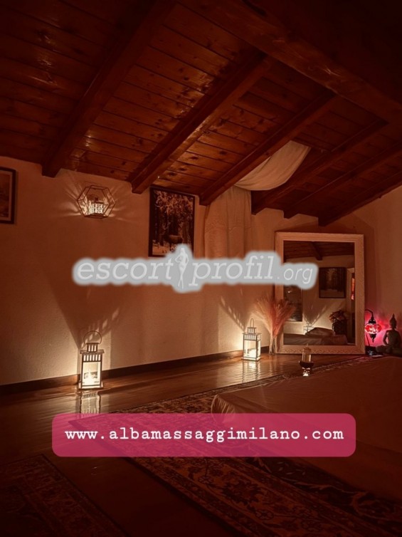 Foto Escort Albamassaggi 1 - Milano